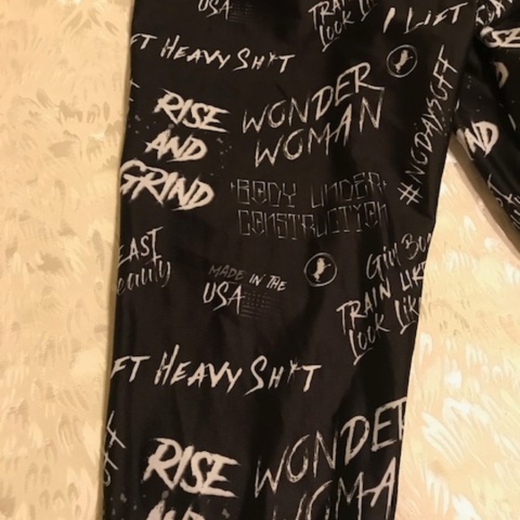 ABS2B Leggings - Picture 3 of 3